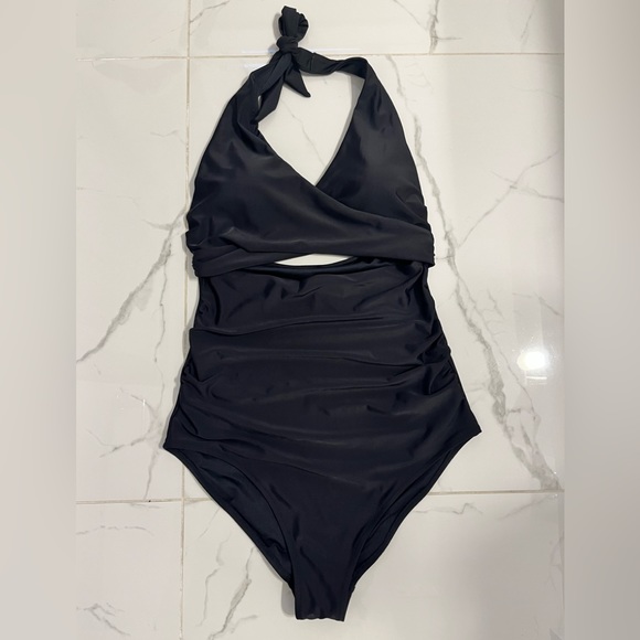 Old Navy Other - Old Navy Maternity One Piece Swimsuit (size M)